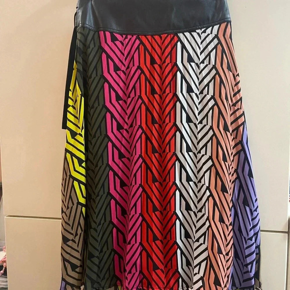 Womens Wrap asymmetrical Flare Skirt Faux Leather Belt Size S/ M Multicoloured - Picture 3 of 8